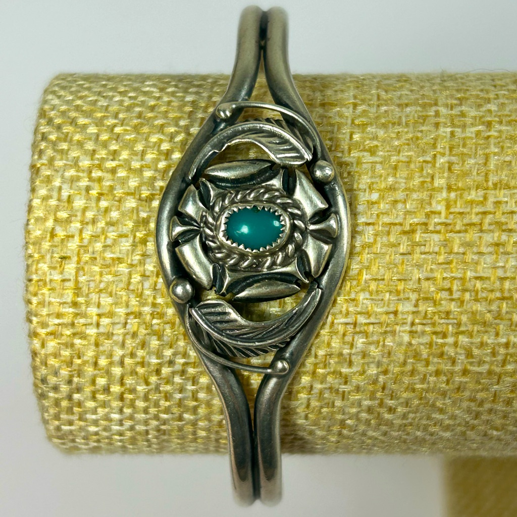 Vintage Signed Navajo Mike Davis 925 Sterling Silver Turquoise Cuff Bracelet 144$